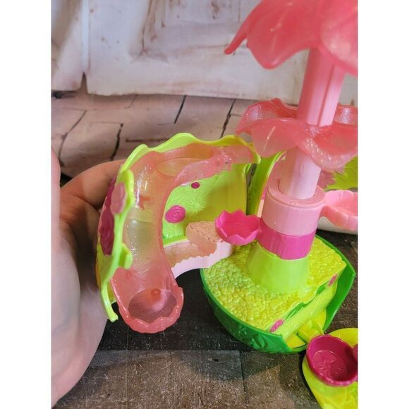 Hatchimals Spin Master house secret scene egg playset toy figure - Picture 3 of 7